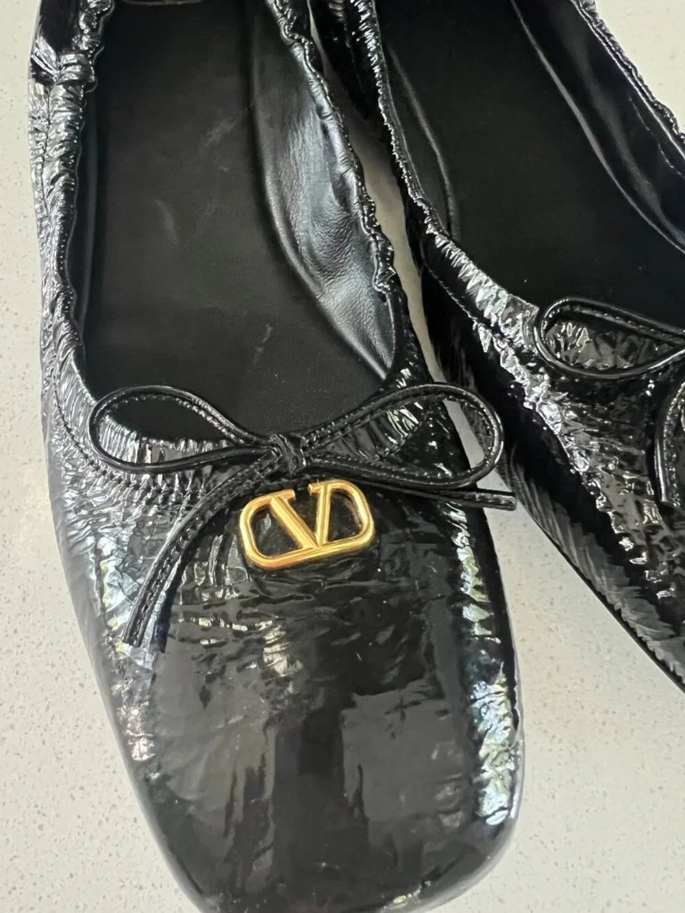 VALENTINO GARAVANI Naplack Nappa Vlogo Bow Mary Jane Ballerina Flats SIZE 40